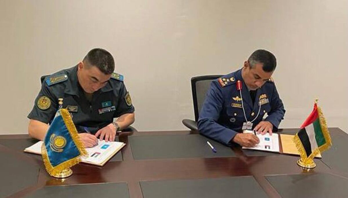 Казахстан и ОАЭ подписали план о военном сотрудничестве