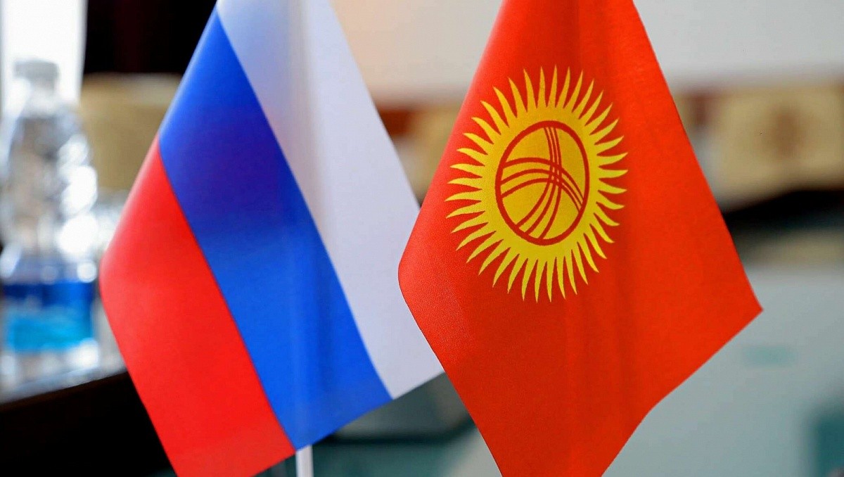 Кыргызстан попросил Россию провести миграционную амнистию