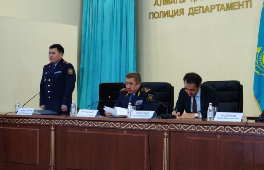 Меня избивали в двух учреждениях полиции – ещё один казахстанец рассказал о пытках
