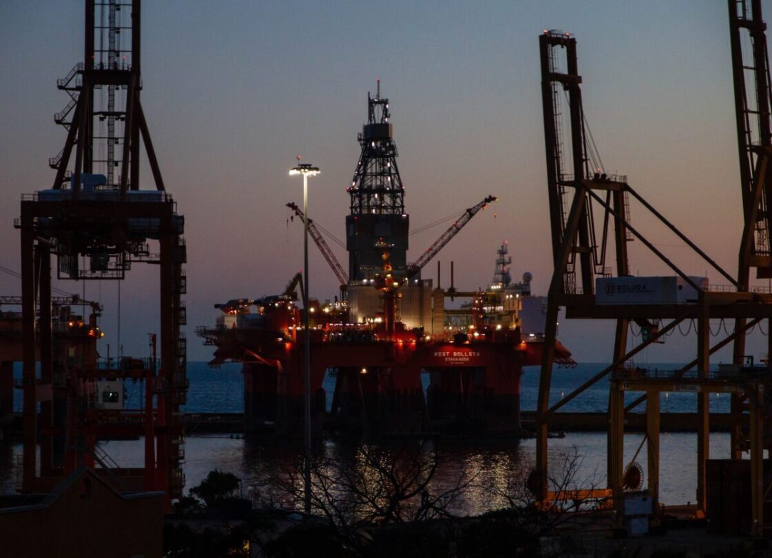 Крупные покупатели российской нефти отказываются от неё
