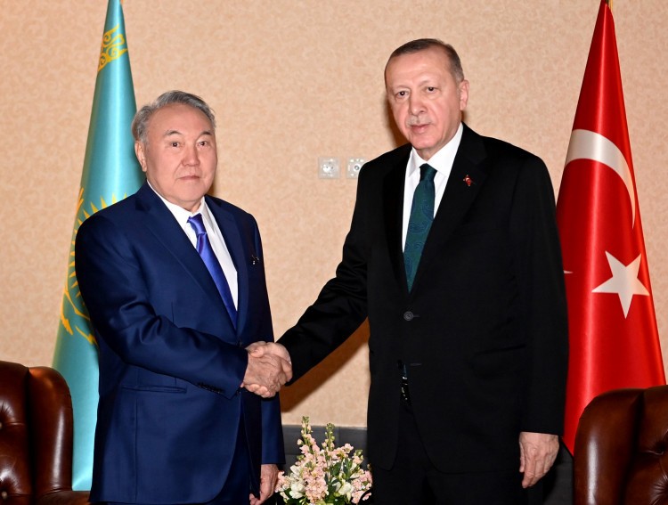Второе пришествие Назарбаева: что стоит за его появлением на публике