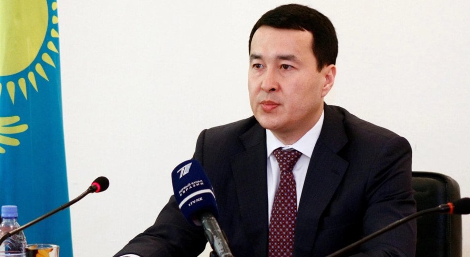 Количество комиссий при Правительстве Казахстана сократили в три раза 