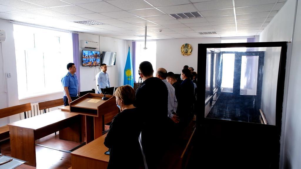 В Атырау четверых полицейских осудили за бездействие