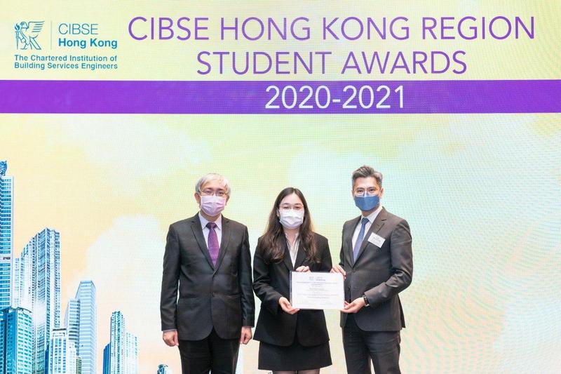 Карагандинская выпускница стала одной из лучших студенток университета в Гонконге