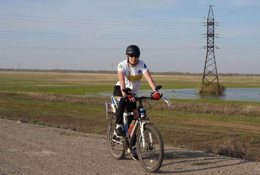 Рекорд Казахстана установил велосипедист из Караганды
