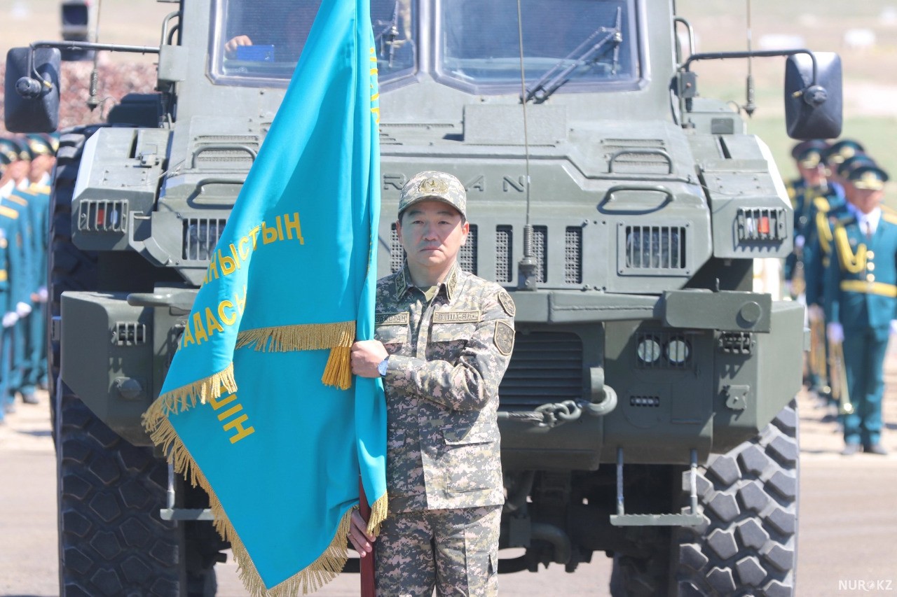 Армия величия – генералы тщеславия: что творится в казахстанской армии и военных институтах