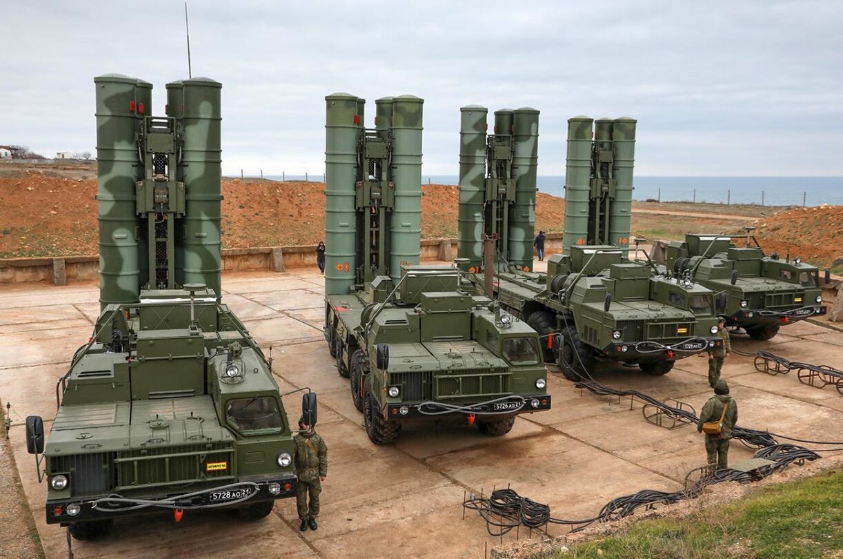 Совершенствование общей системы ПВО России и Казахстана назвал ключевым направлением Сергей Шойгу