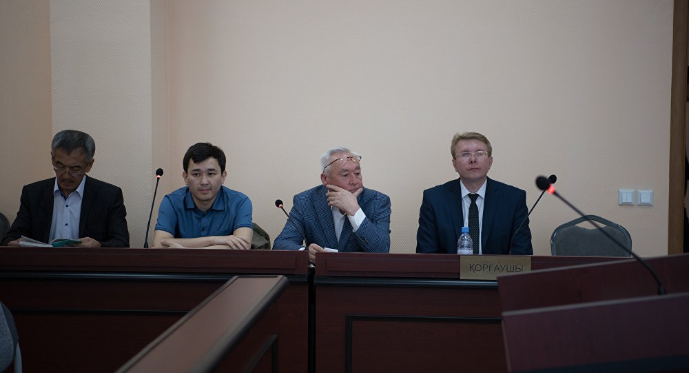 Верховный суд рассмотрит дело известных казахстанских журналистов Сейтказы и Асета Матаевых