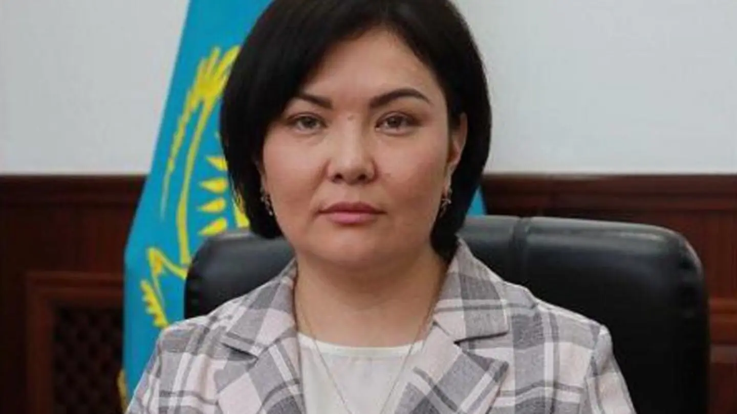 Миллион за бюст Бокейханова: в Павлодаре осудили главу управления культуры