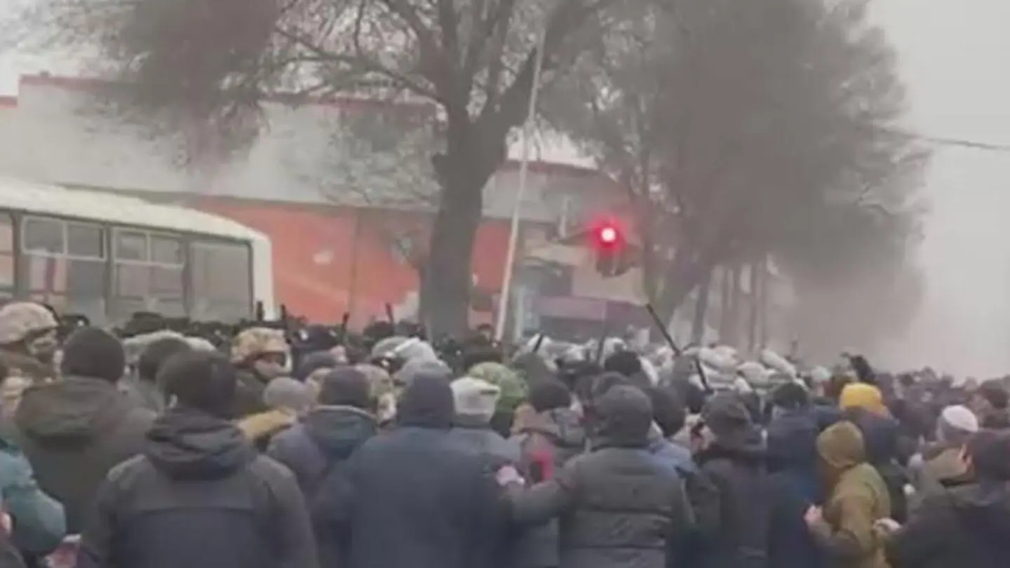 В Талдыкоргане осудили шесть человек за участие в массовых беспорядках в январе