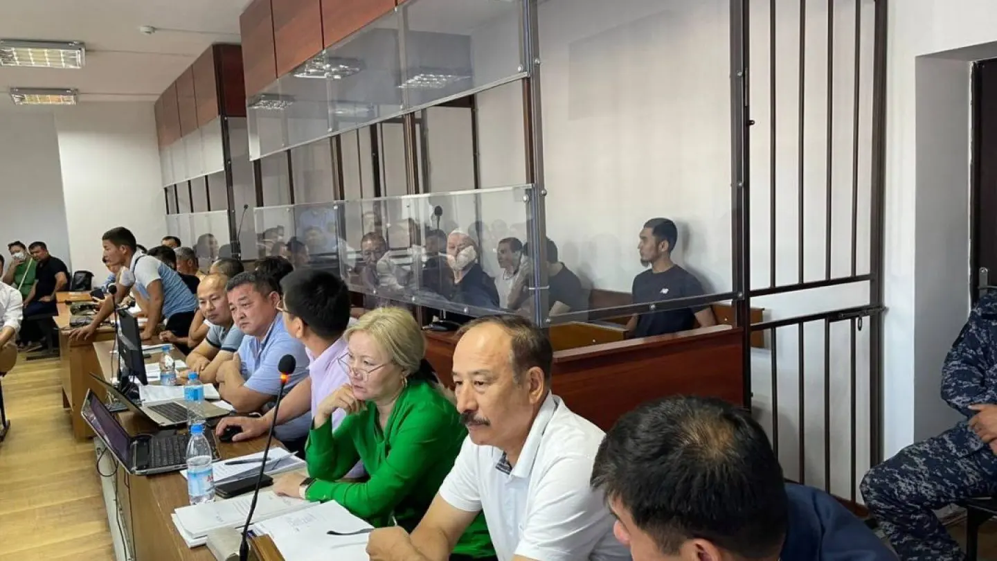 Двух подсудимых по делу о январских событиях отпустили из СИЗО в Атырау