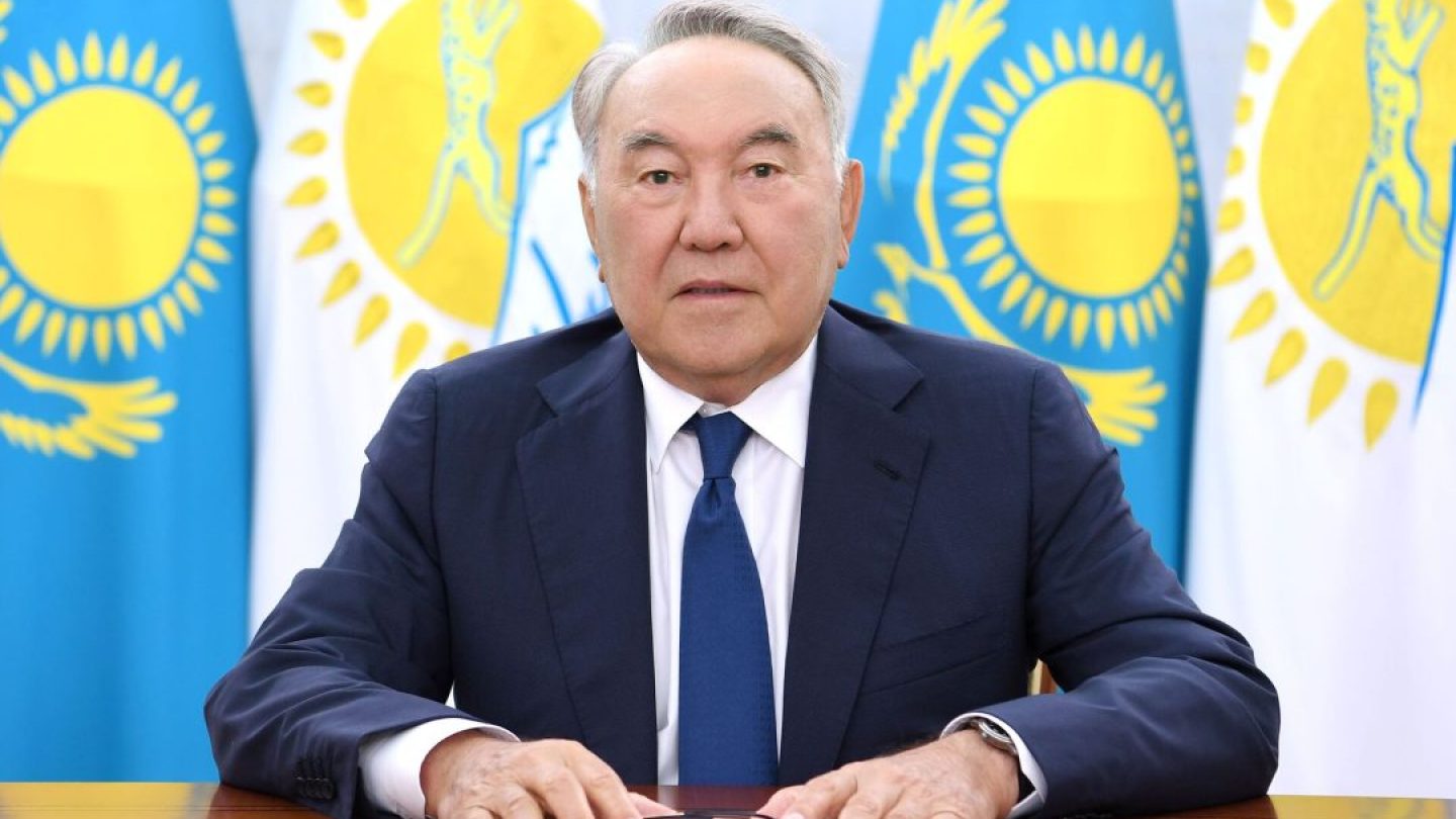 Назарбаев больше не будет почётным сенатором Казахстана
