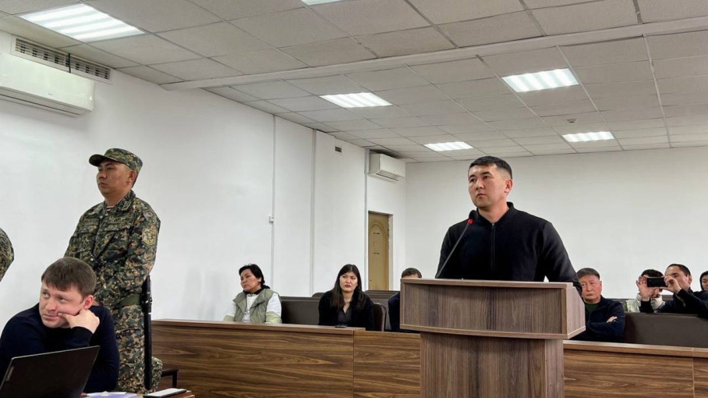 Дело по захвату аэпорта Алматы: свидетели опознали подсудимых